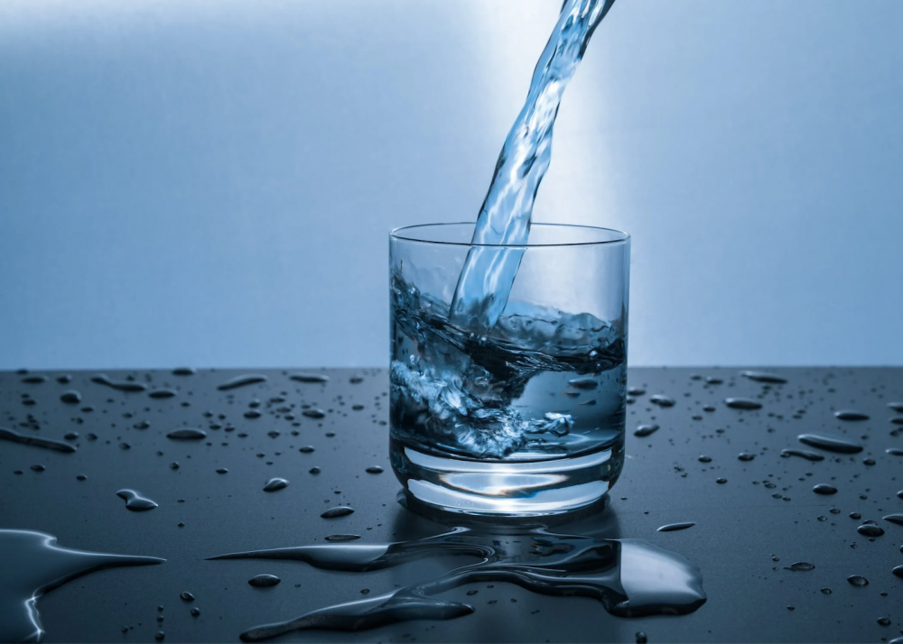Що буде якщо пити лише дистильовану воду?