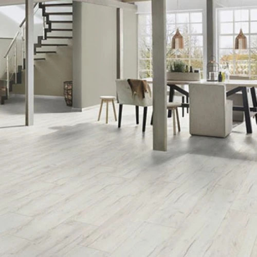 Де шукати якісний ламінат у Києві: практичний підхід