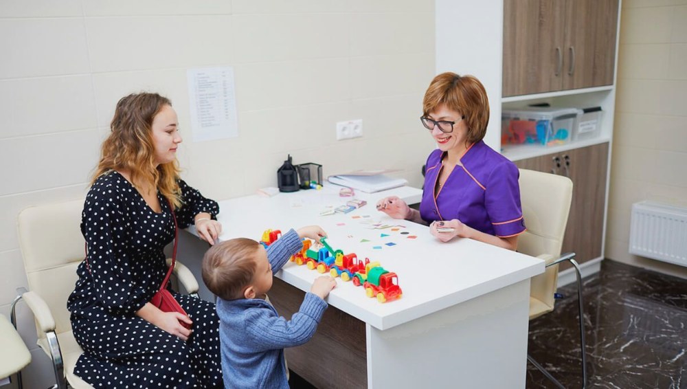 Розлади аутистичного спектру у дітей – ознаки, діагностика та сучасні методи лікування