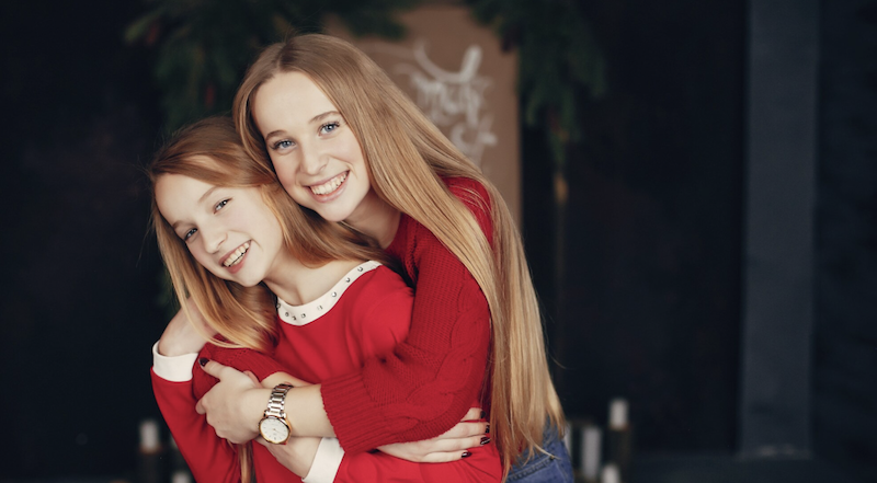 Зворушливі привітання сестрі з Днем народження своїми словами